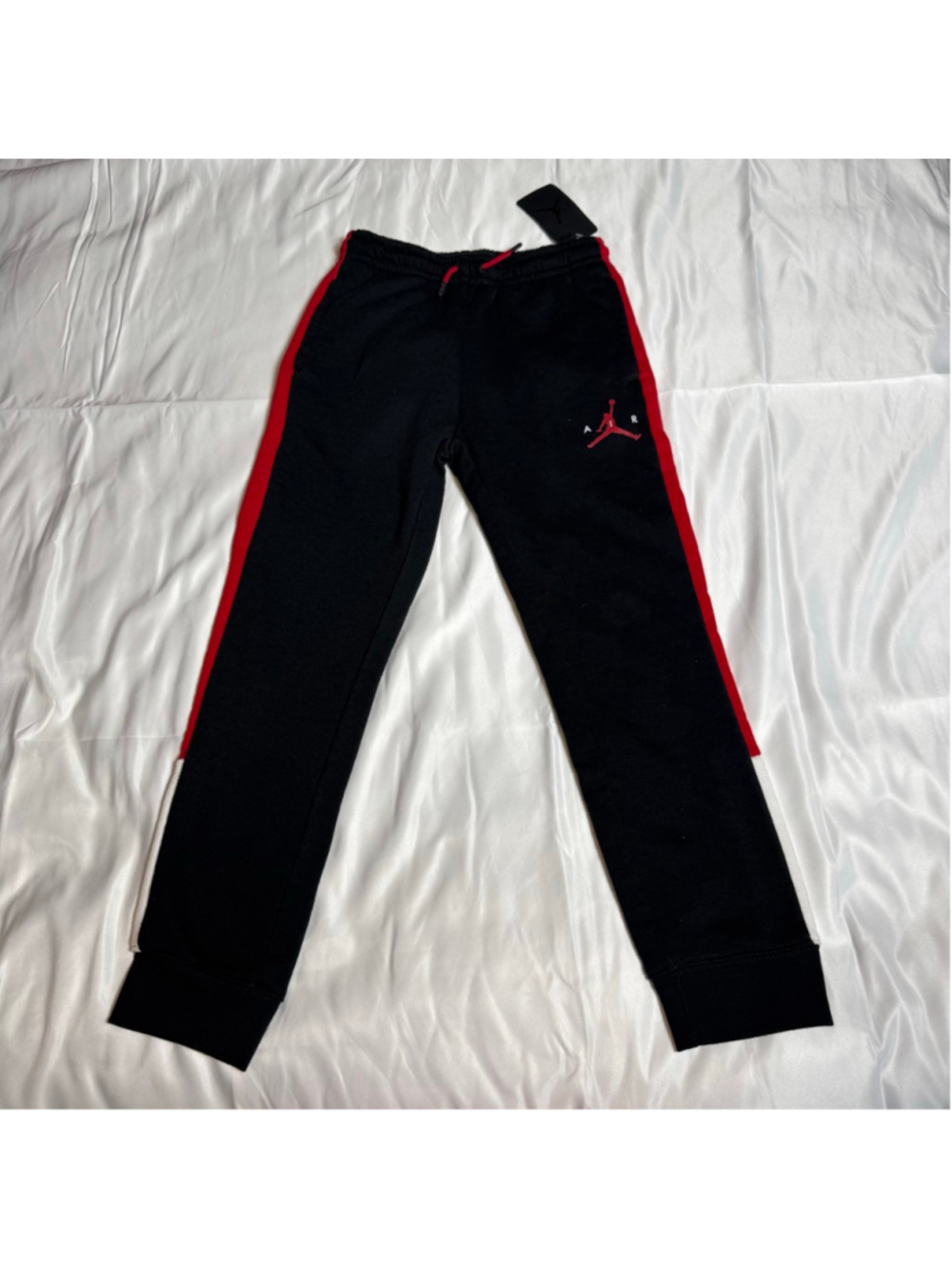 Boys Jordan Sweatpants & Joggers Black Red M 10-12